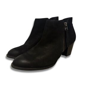 Vionic Sterling Black Ankle Bootie Women 8.5 Suede Leather Zip Tassel Block Heel